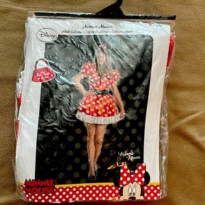 Minnie Mouse Costume ❤️
